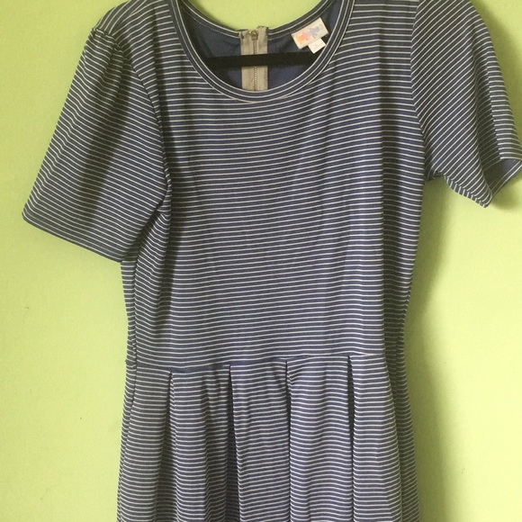 LuLaRoe Blue& white striped dress NWOT large - Picture 2 of 4